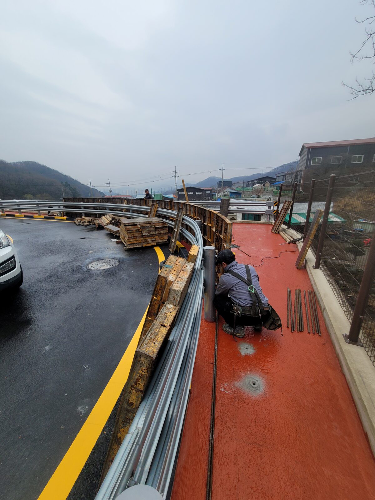 옹벽 철근 배근 및 앙카 시공 준비 현장