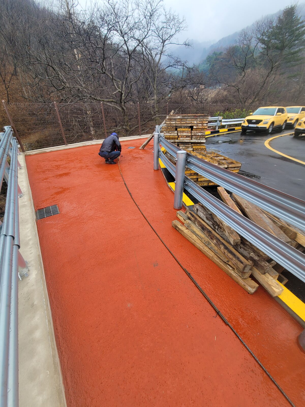 옹벽 철근 배근 및 고정 작업